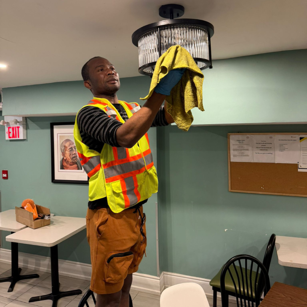 Standard Cleaning Services in Toronto